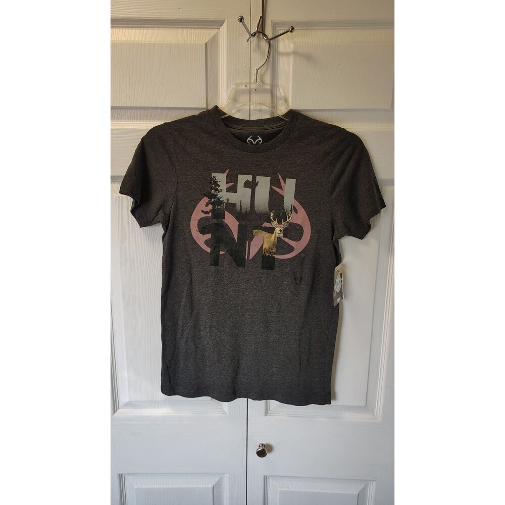 NWT Realtree women's "HUNT" graphic t-shirt small